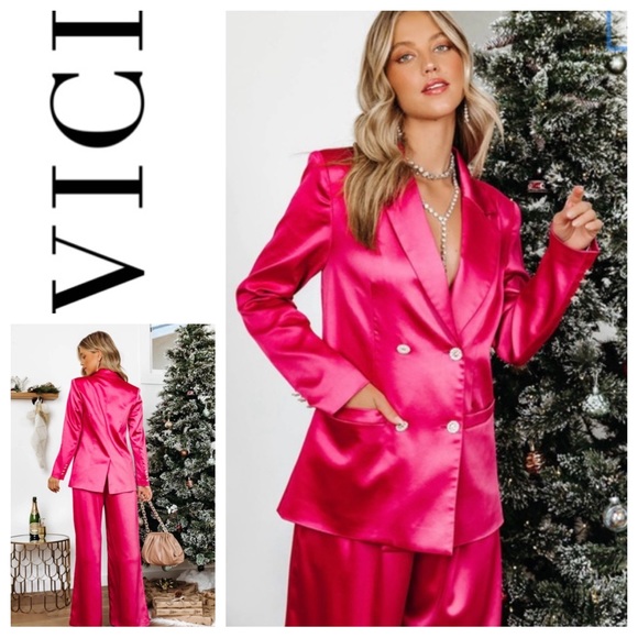 NWT Sensational Queen Satin Embellished Pocketed Blaze Sz: XS - Picture 11 of 11